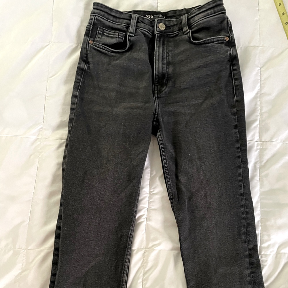 Zara black denim jeans. EUC. Size 4